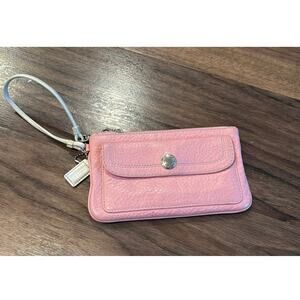 Coach Pink Leather Wristlet Wallet Clutch Pouch Y2K Style Travel Minimalist